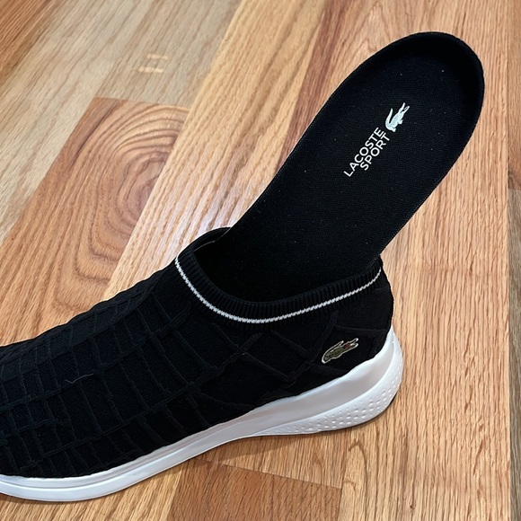 Men’s Lacoste lightweight sock sneaker. - Picture 9 of 10